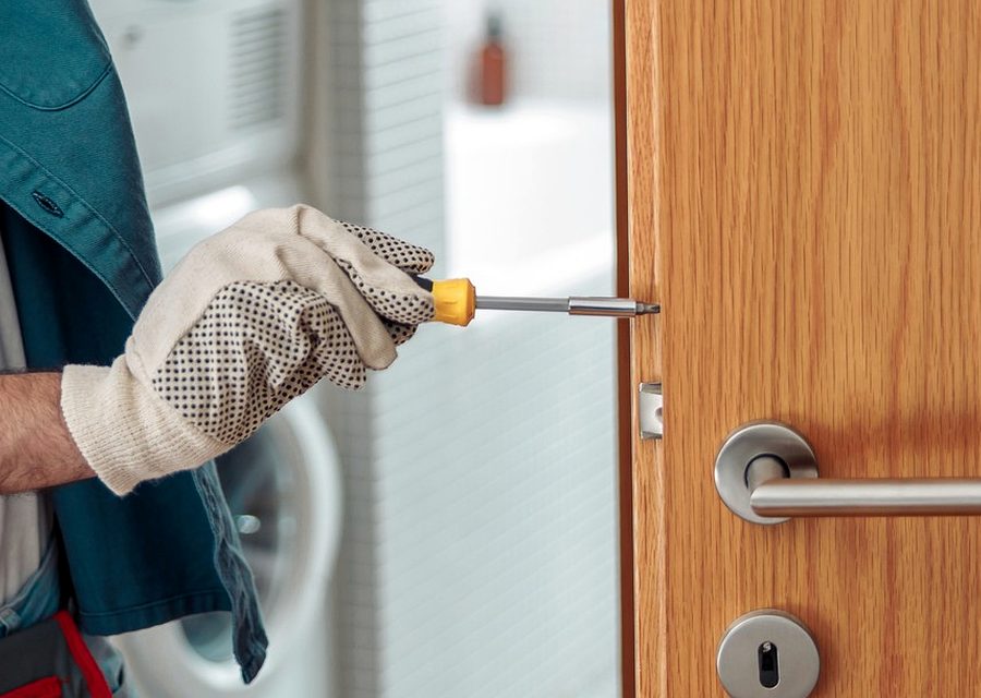 Locksmith work in Pensacola, FL