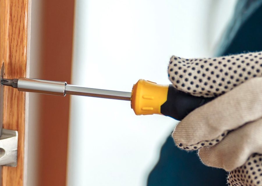 Locksmith work in Tampa, FL