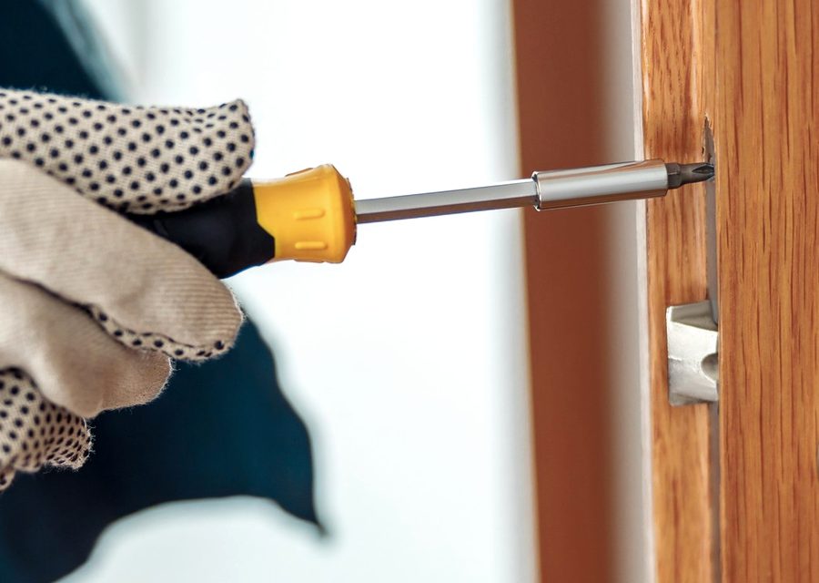Locksmith work in Champlin, MN
