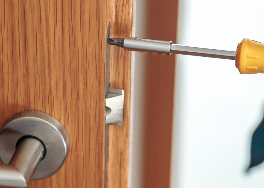 Locksmith work in West Palm Beach, FL
