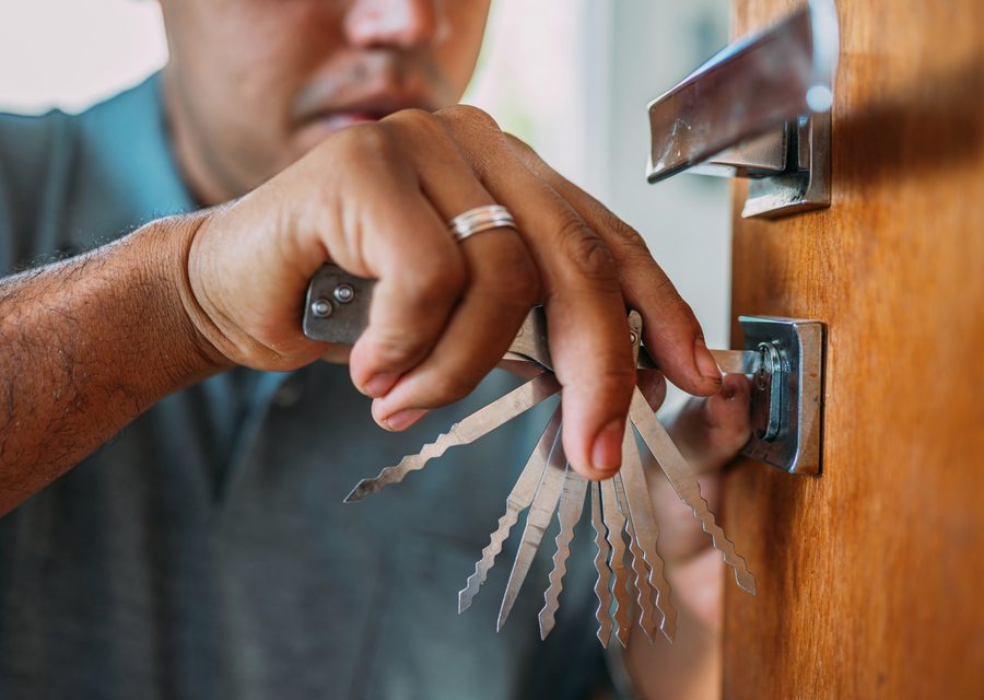 Locksmith work in Glenwood, IL