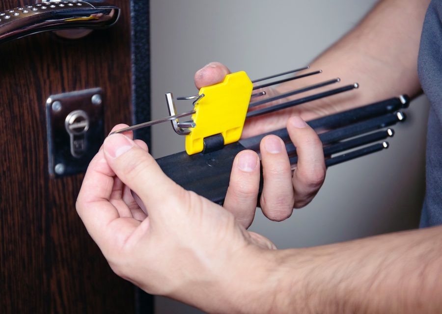 Locksmith work in Valrico, FL