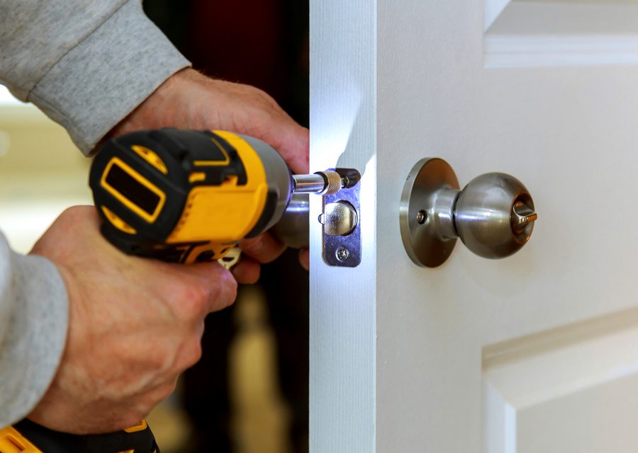 Locksmith work in Pine Lawn, MO
