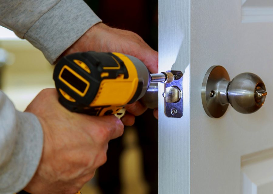 Locksmith work in North Miami Beach, FL
