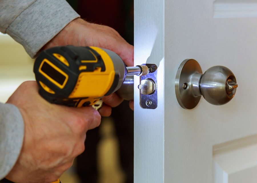Lock installation and repair in Tustin