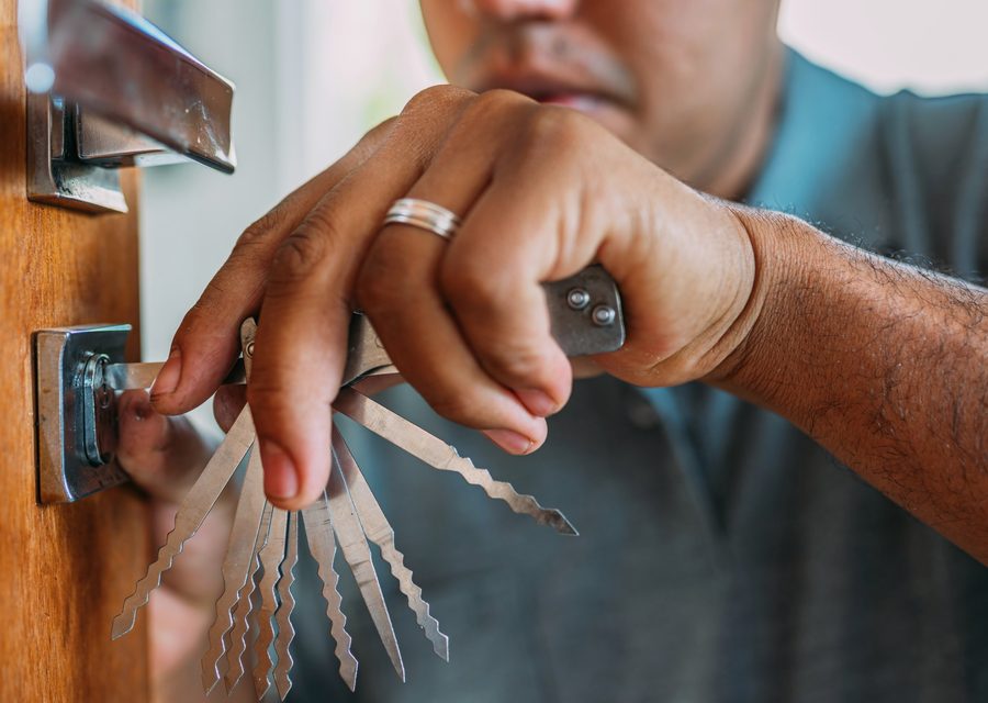 Lock installation and repair in St Petersburg