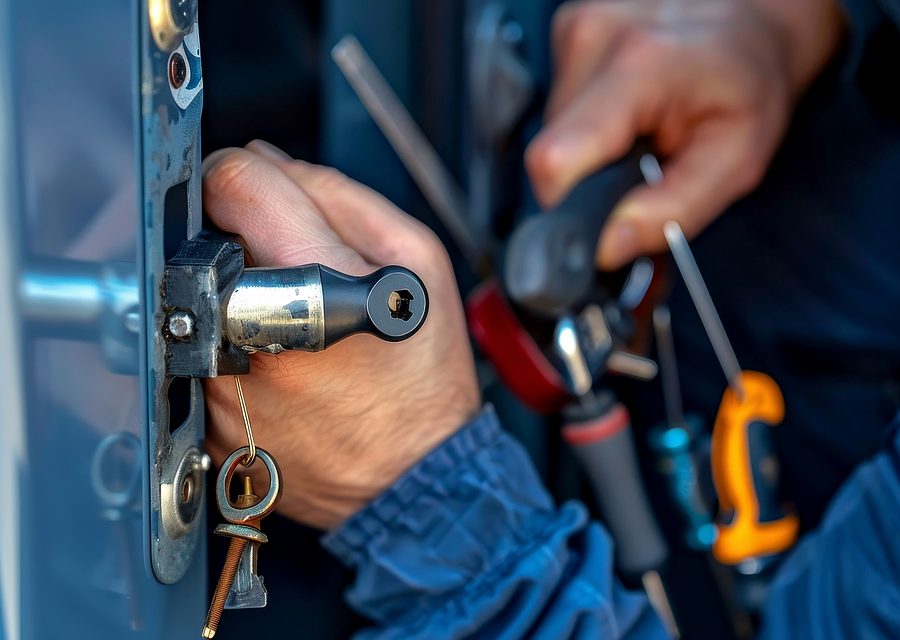 Lock installation and repair in Larkspur