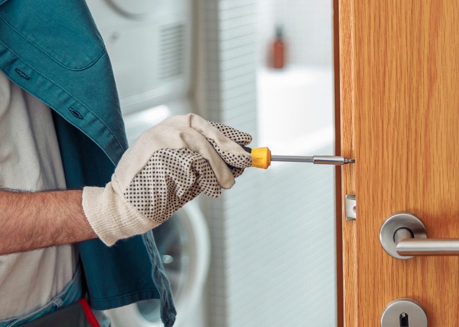 Lock installation and repair in Federal Way