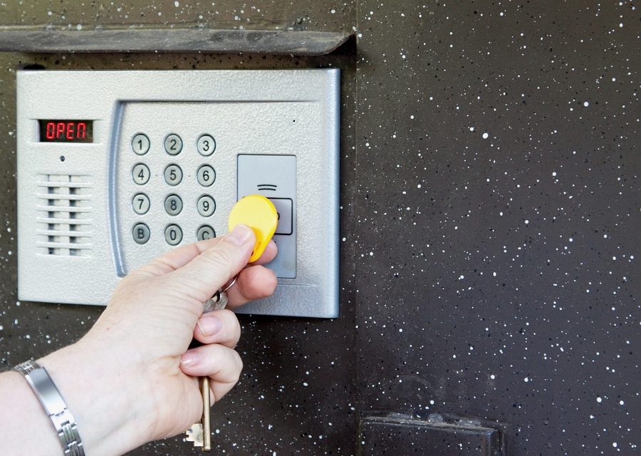 Lock installation and repair in Maplewood