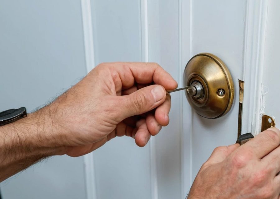 Lock installation and repair in Minnetonka