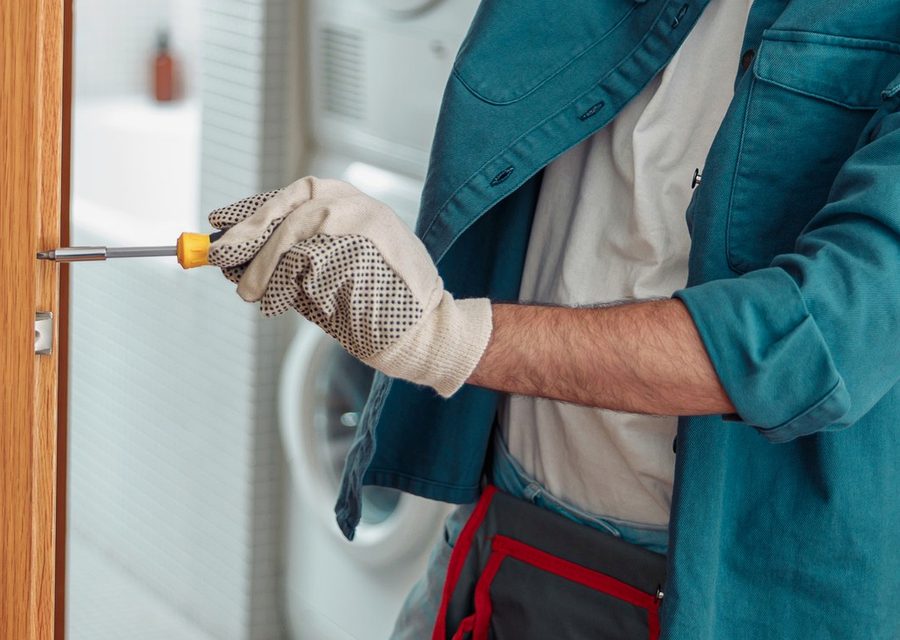 Lock installation and repair in Ontario