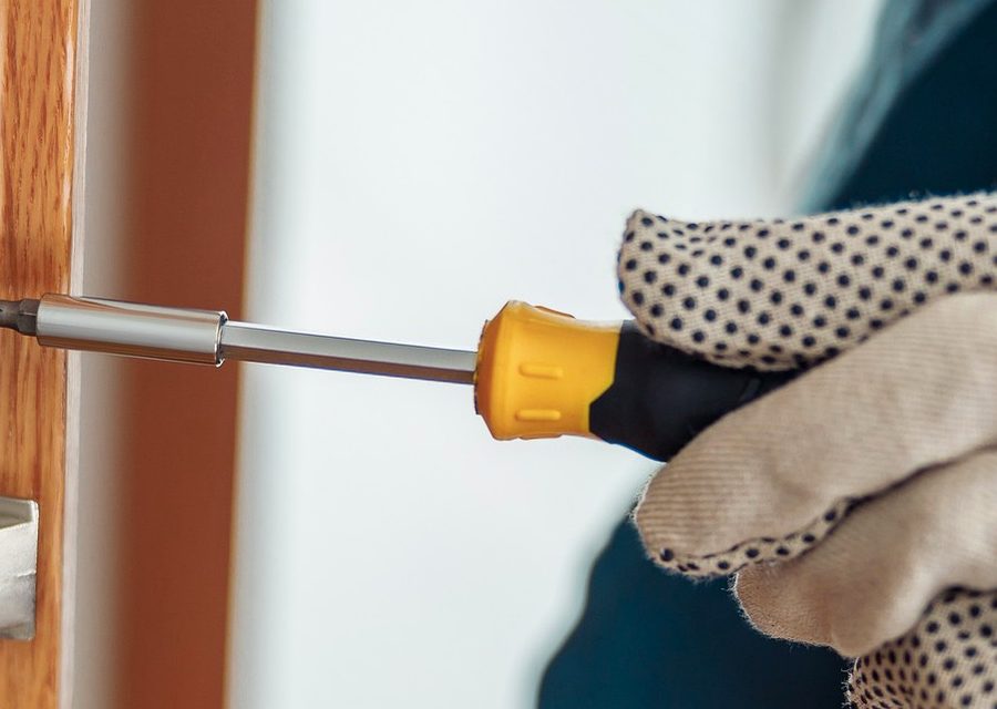 Lock installation and repair in Heath