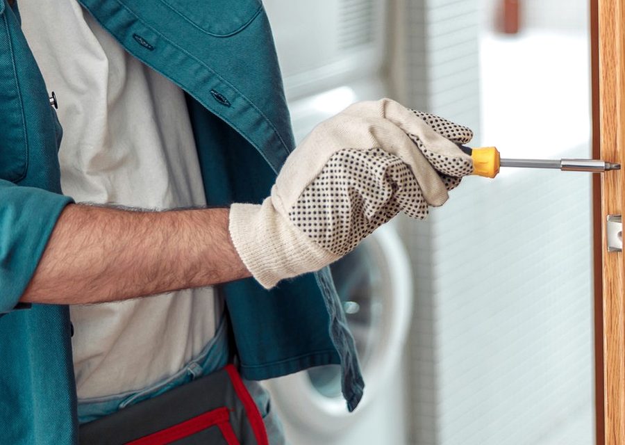Lock installation and repair in Newport Beach
