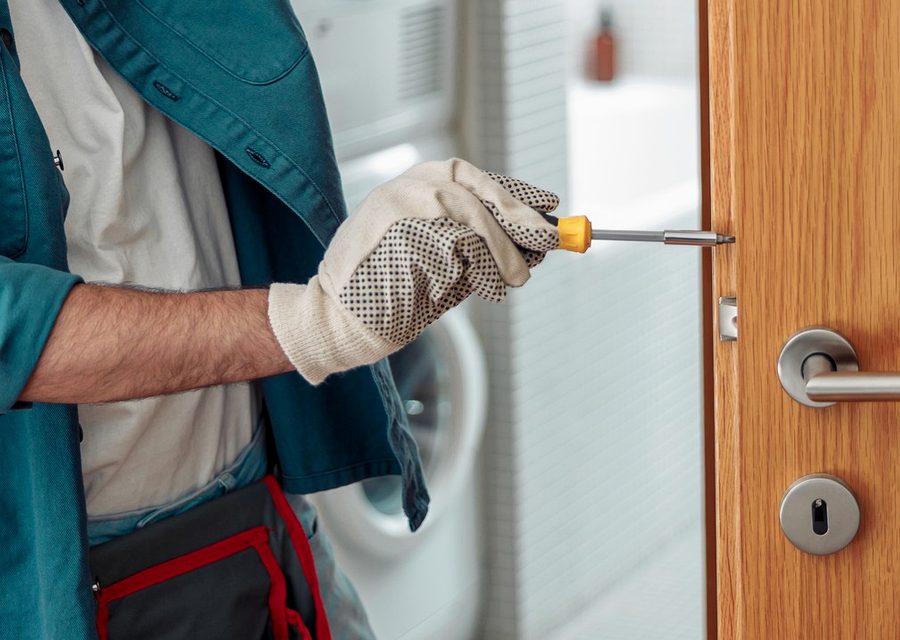 Lock installation and repair in Centennial