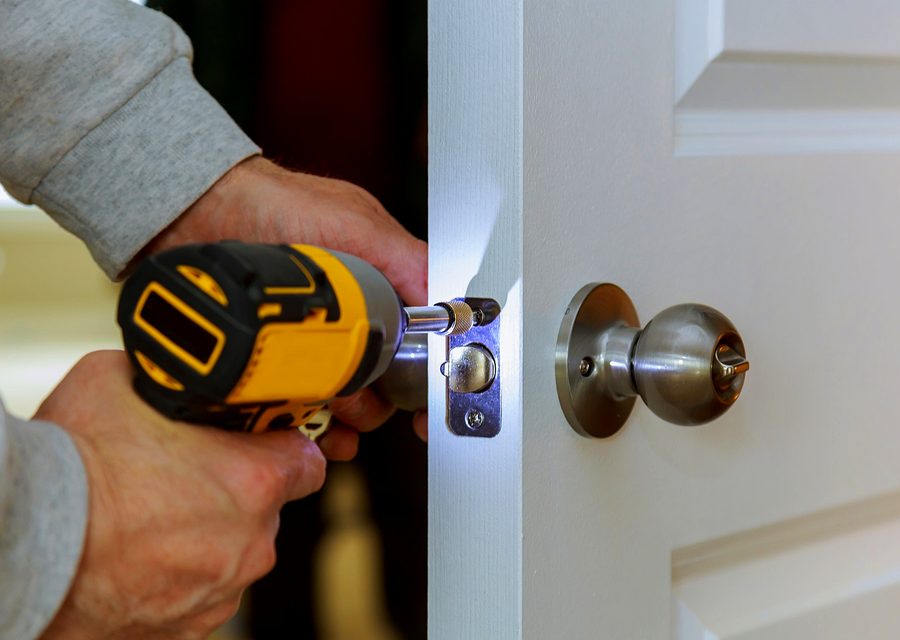 Lock installation and repair in Ramona