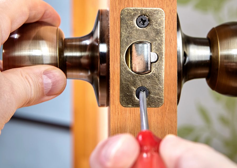 Lock installation and repair in Edison
