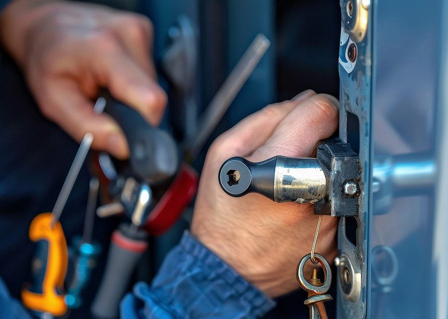 Lock installation and repair in Freeport