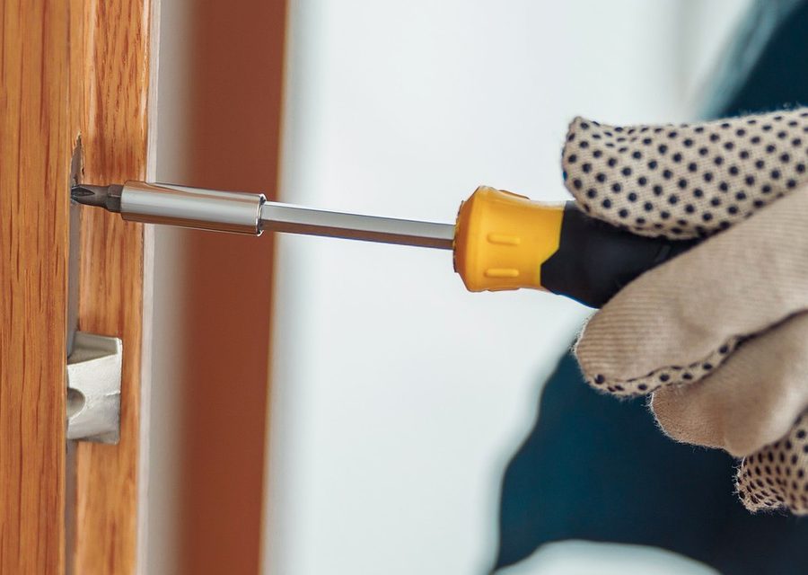 Lock installation and repair in Tualatin