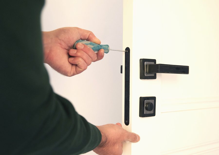 Emergency locksmith service near Miami Gardens