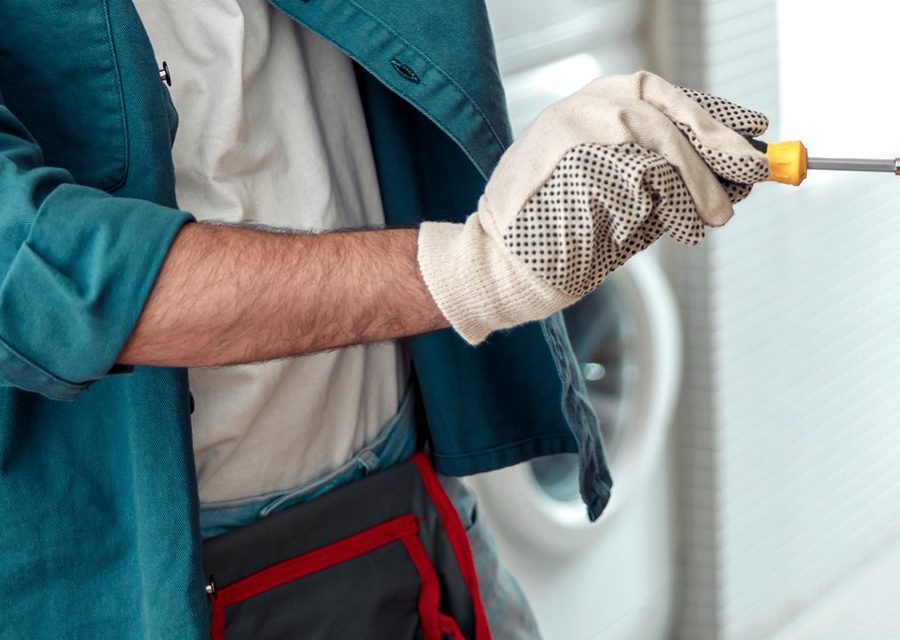 Emergency locksmith service near Manalapan