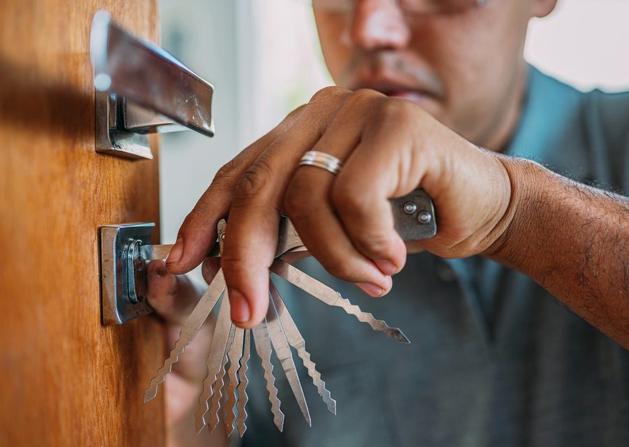 Emergency locksmith service near Lowell