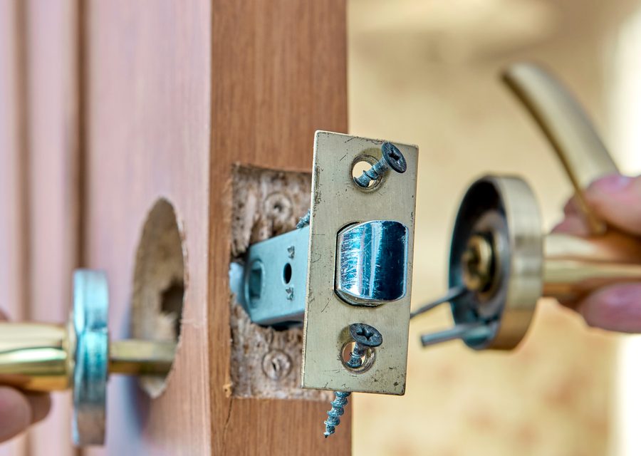Emergency locksmith service near Wayzata