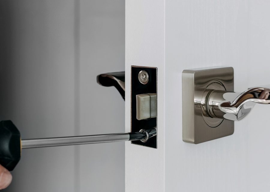 Emergency locksmith service near Riverview