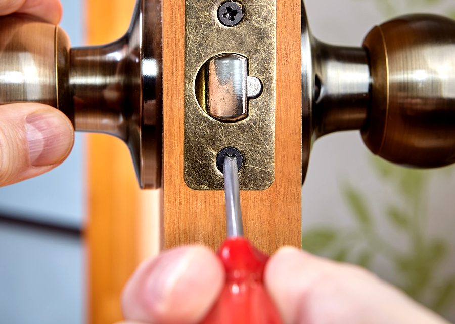 Emergency locksmith service near Natick