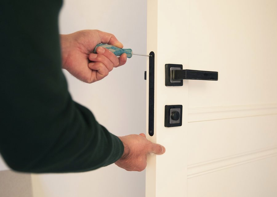 Emergency locksmith service near Glen Ellyn