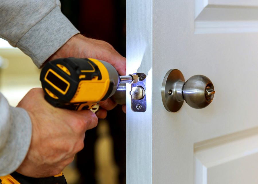 Emergency locksmith service near New York