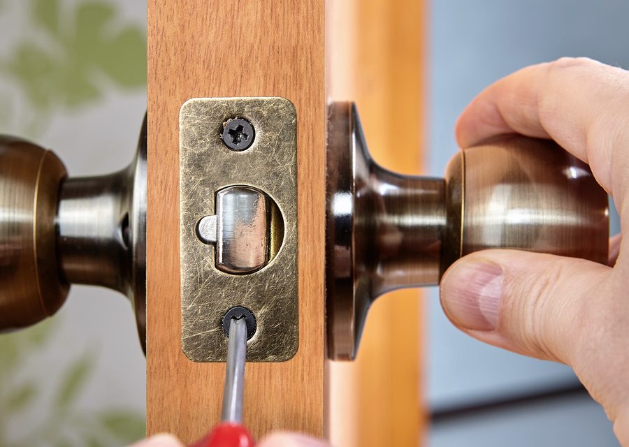 Emergency locksmith service near Glendale