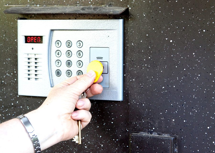 Emergency locksmith service near Surfside
