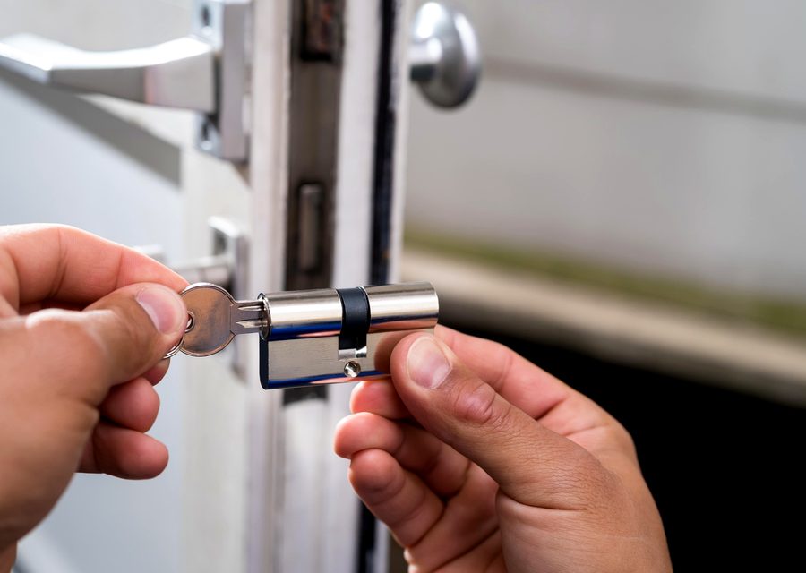 Emergency locksmith service near Huntersville