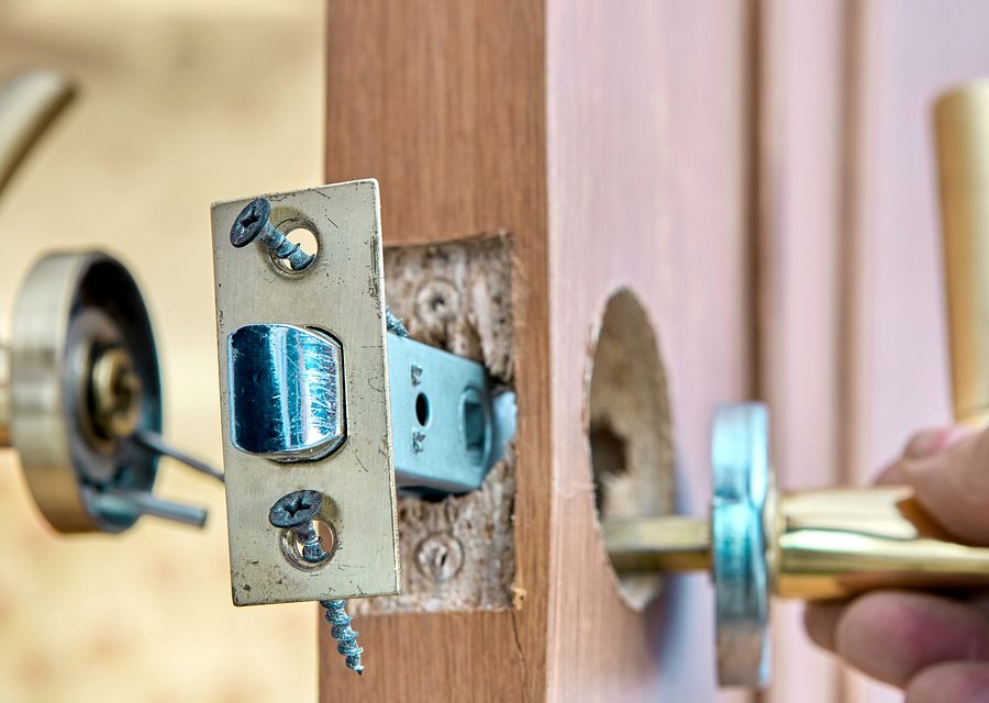 Emergency locksmith service near Akron