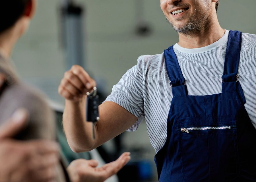 Emergency locksmith service near Louisville