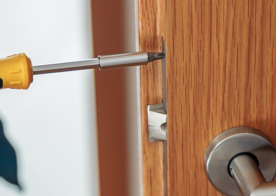 Emergency locksmith service near West Sacramento