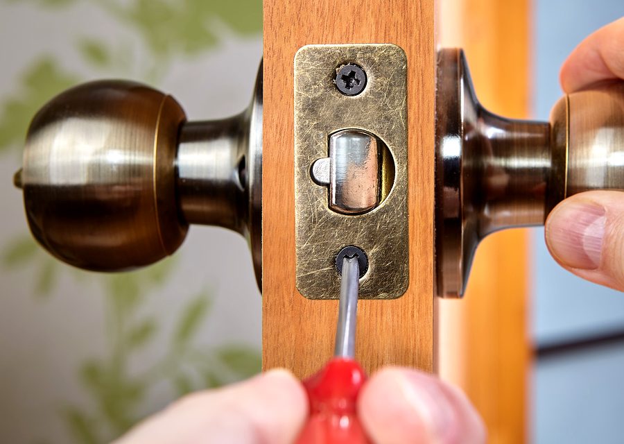 Emergency locksmith service near Houston