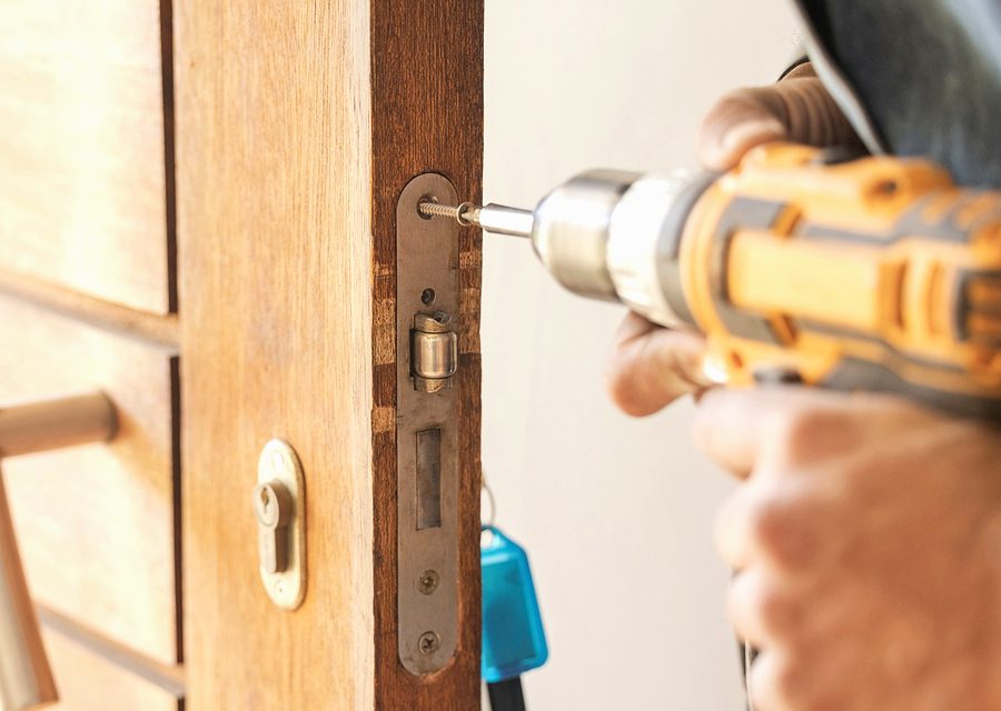 Emergency locksmith service near Escondido