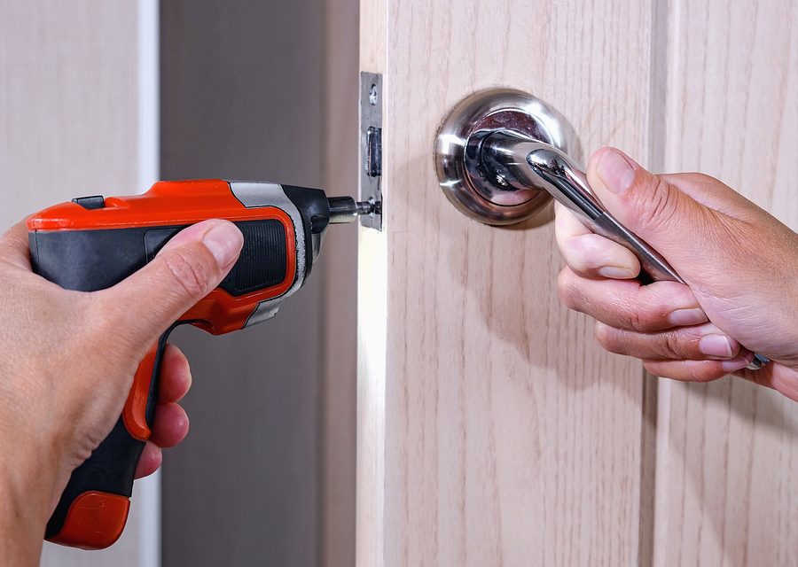 Emergency locksmith service near Oxnard