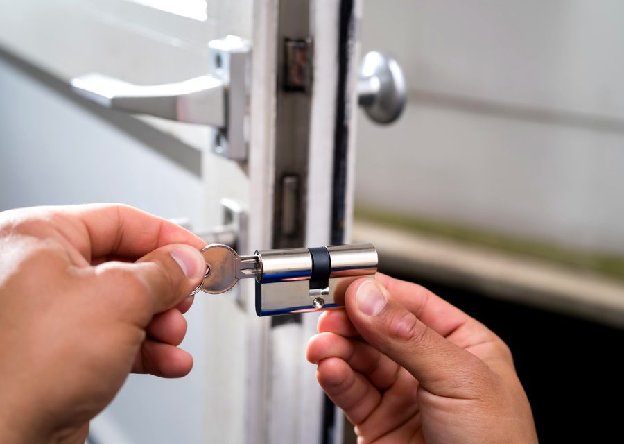 Emergency locksmith service near Eureka