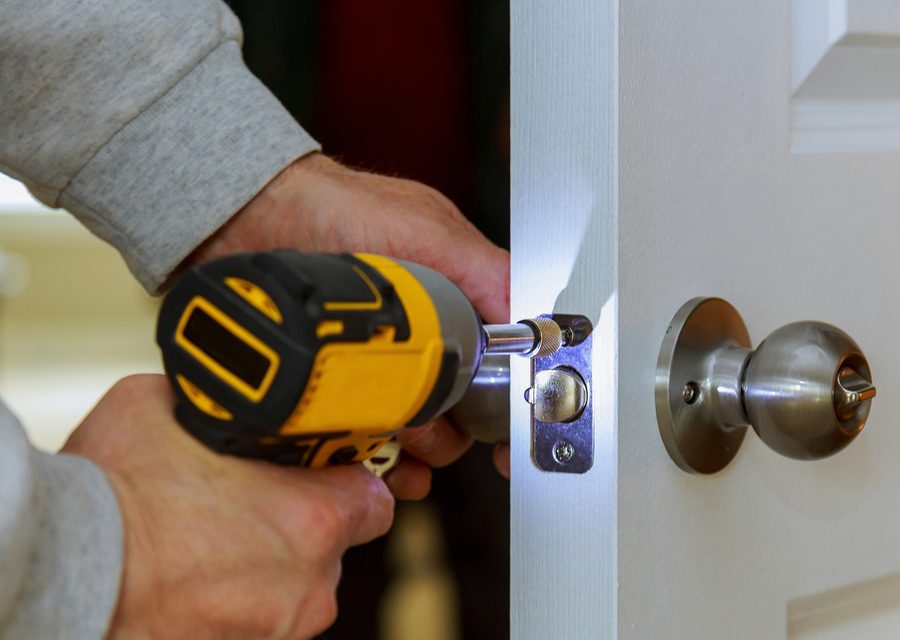 Emergency locksmith service near Henderson