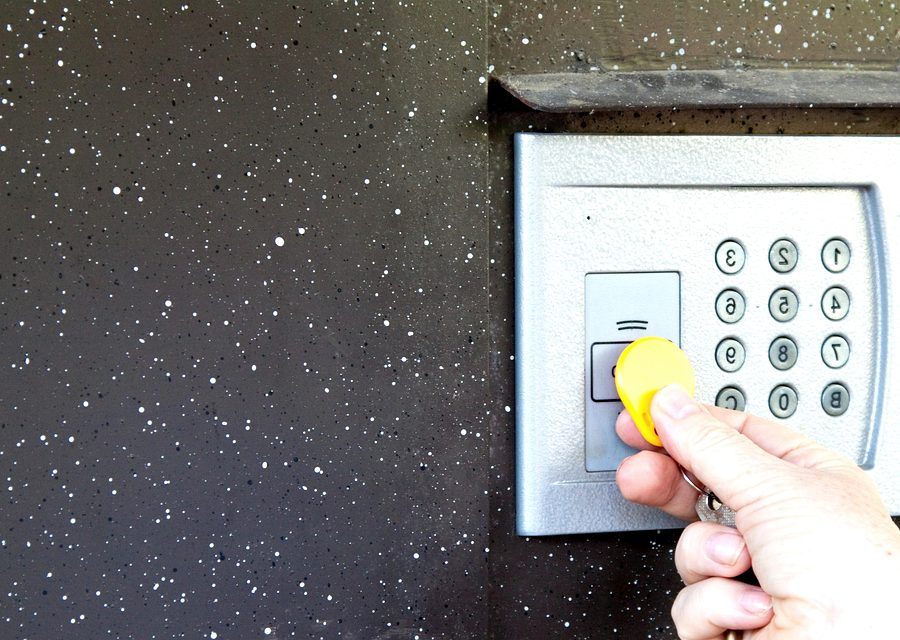 Emergency locksmith service near Hoover