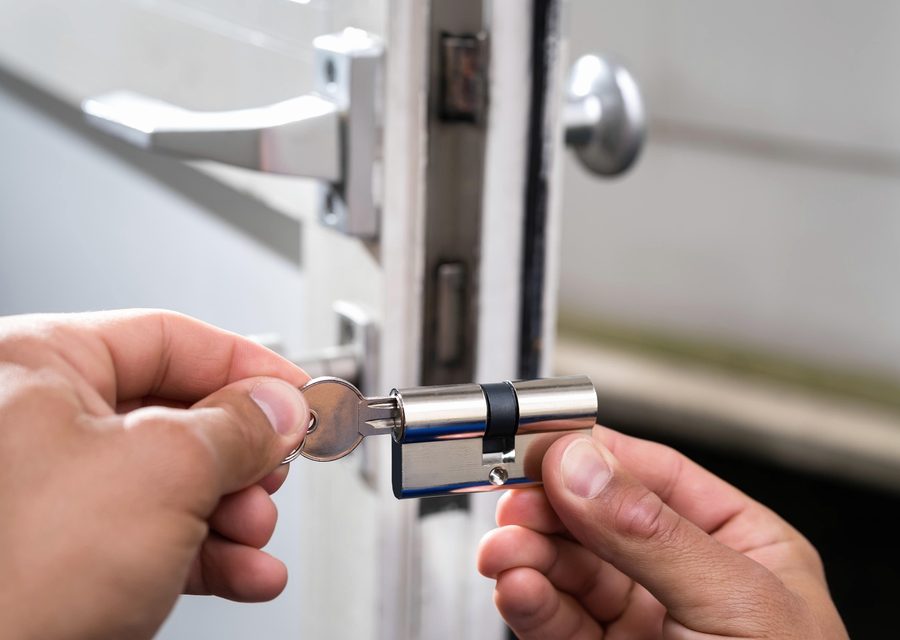 Emergency locksmith service near Lafayette