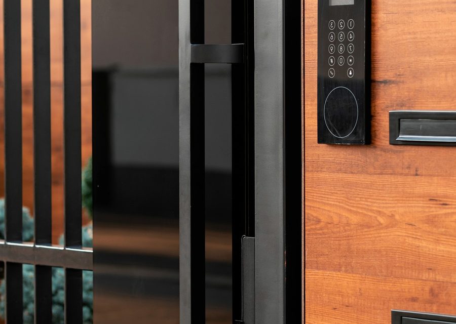 Emergency locksmith service near Waukegan