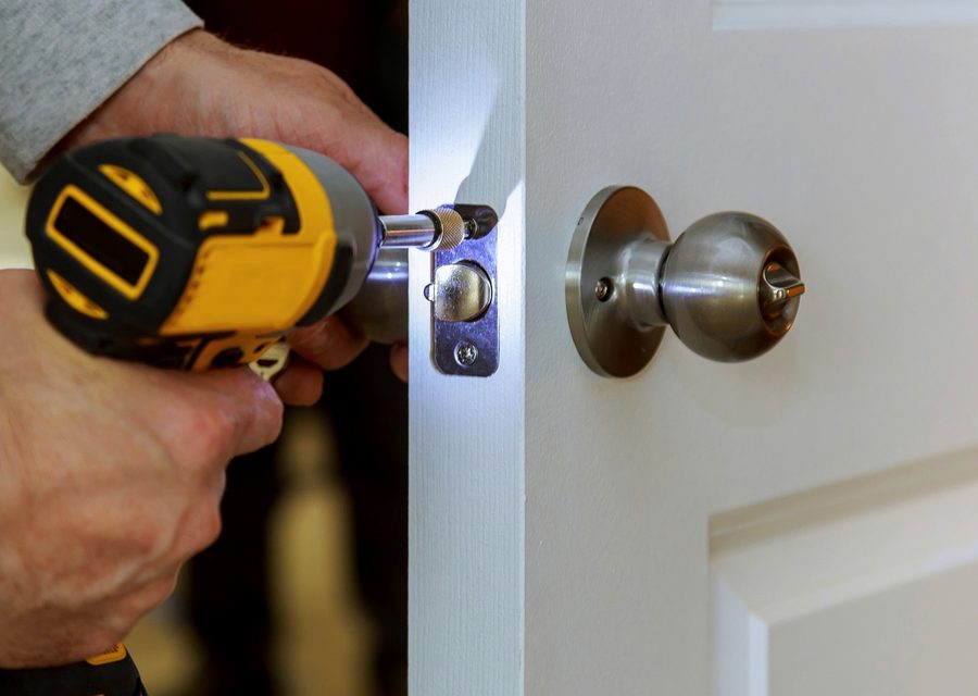 Emergency locksmith service near San Diego