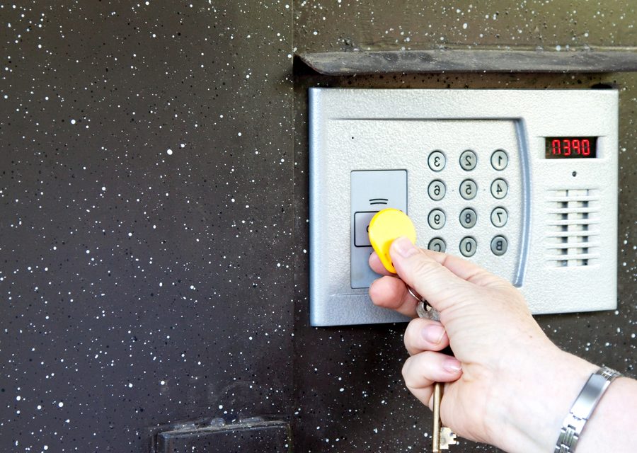 Emergency locksmith service near Wildomar