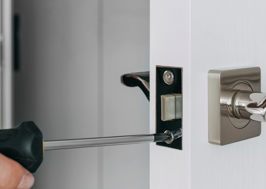 Emergency locksmith service near Chicago