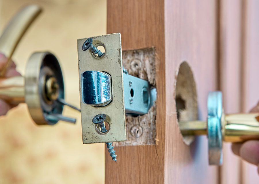 Emergency locksmith service near Aliso Viejo