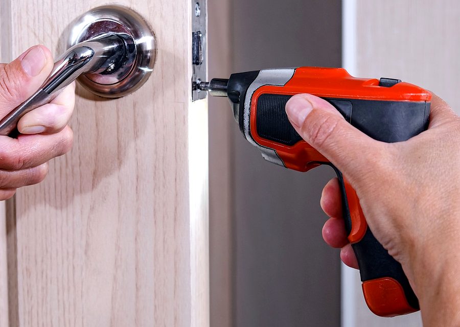 Emergency locksmith service near Houston