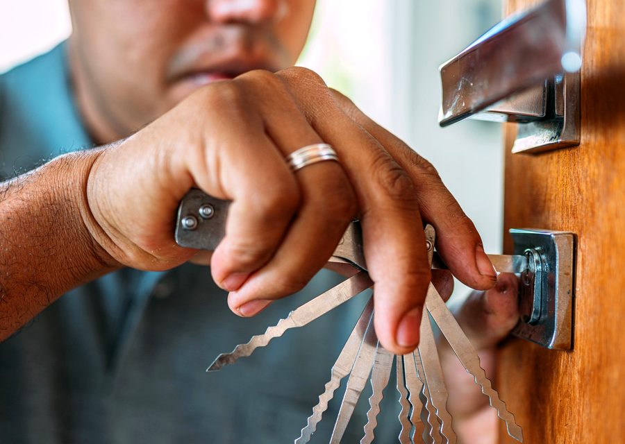 Emergency locksmith service near Yorkville